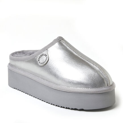 Women's Fireside by Dearfoams Queenstown Platform Genuine Shearling Clog