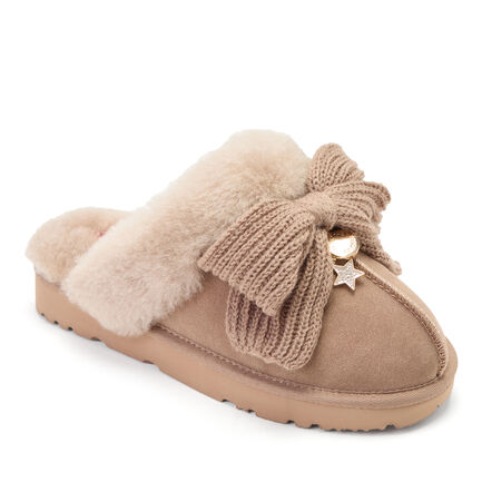 Daniella Karagach&rsquo;s Women's Fireside Suede Shearling Scuff