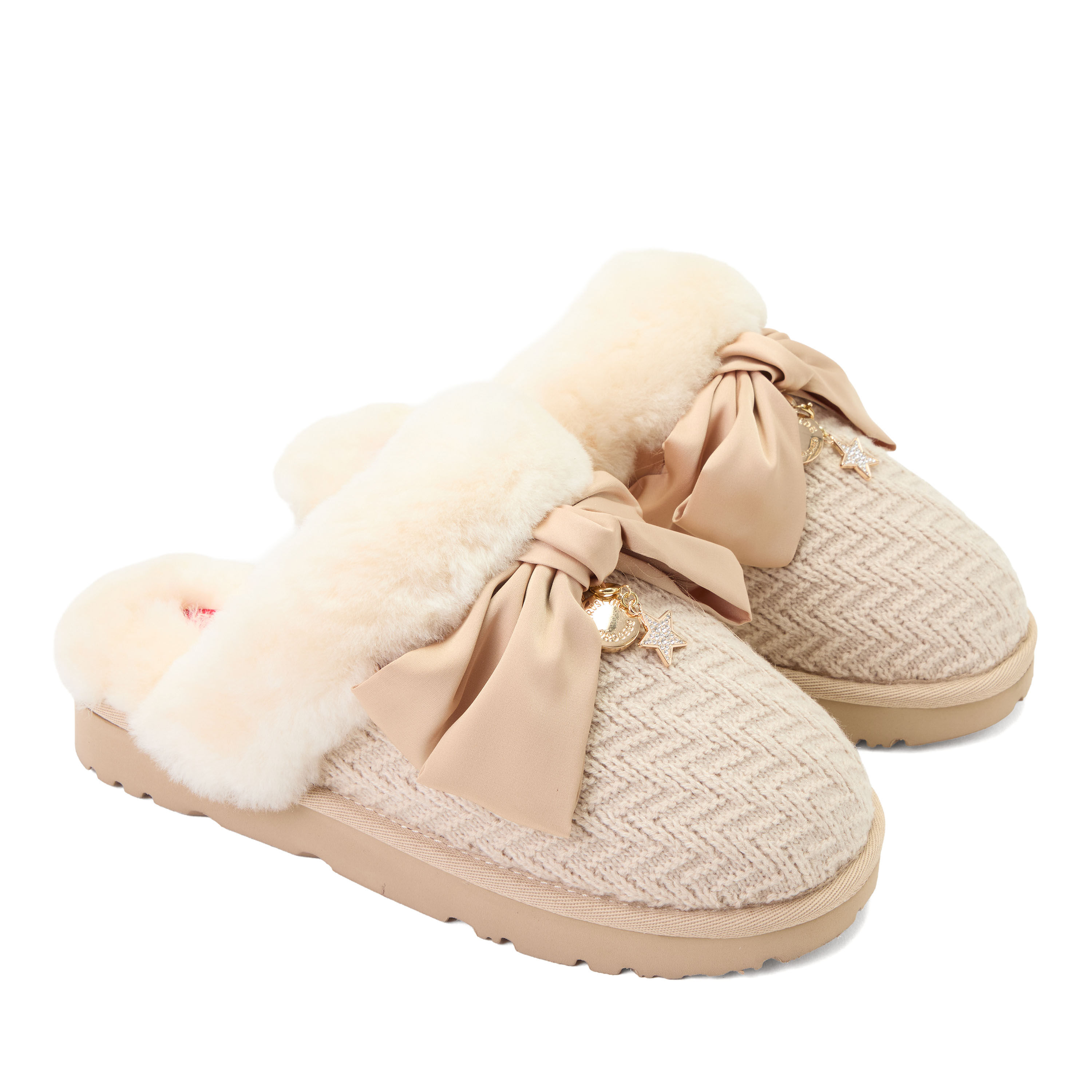 Daniella Karagach&rsquo;s Women's Fireside Knit Shearling Scuff