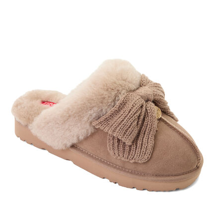 Daniella Karagach&rsquo;s Women's Fireside Suede Shearling Scuff