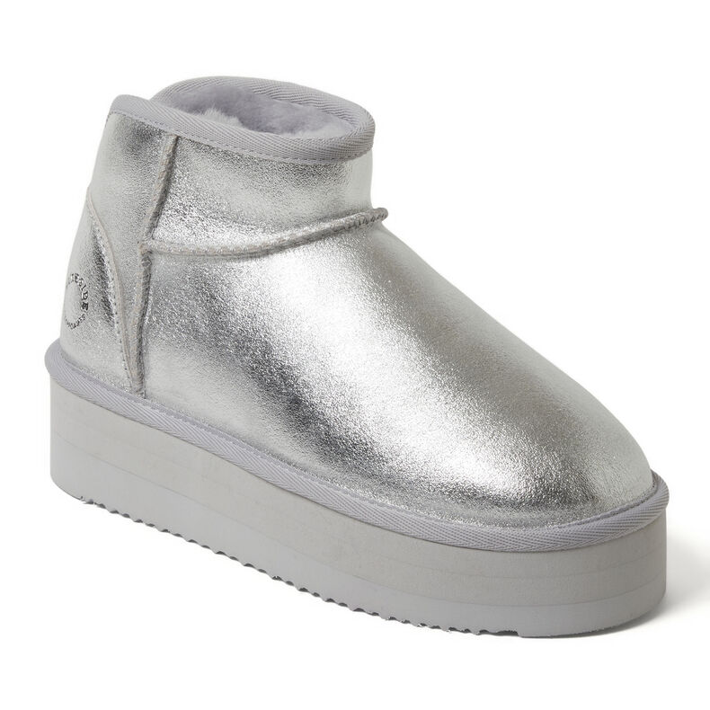 Women's Fireside by Dearfoams Kingston Genuine Shearling Platform Bootie Women's Fireside by Dearfoams Kingston Genuine Shearling Platform Bootie