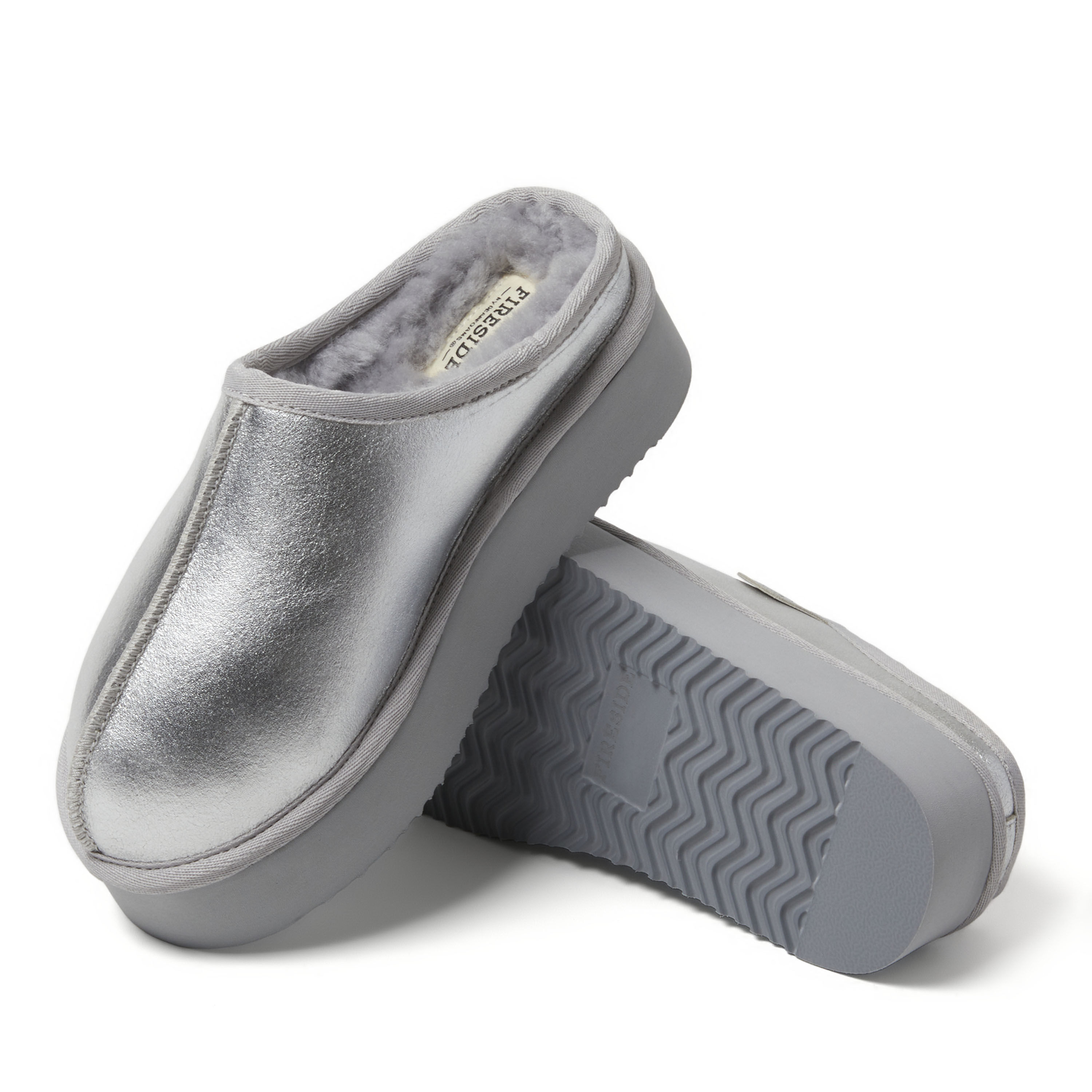 Women's Fireside by Dearfoams Queenstown Platform Genuine Shearling Clog