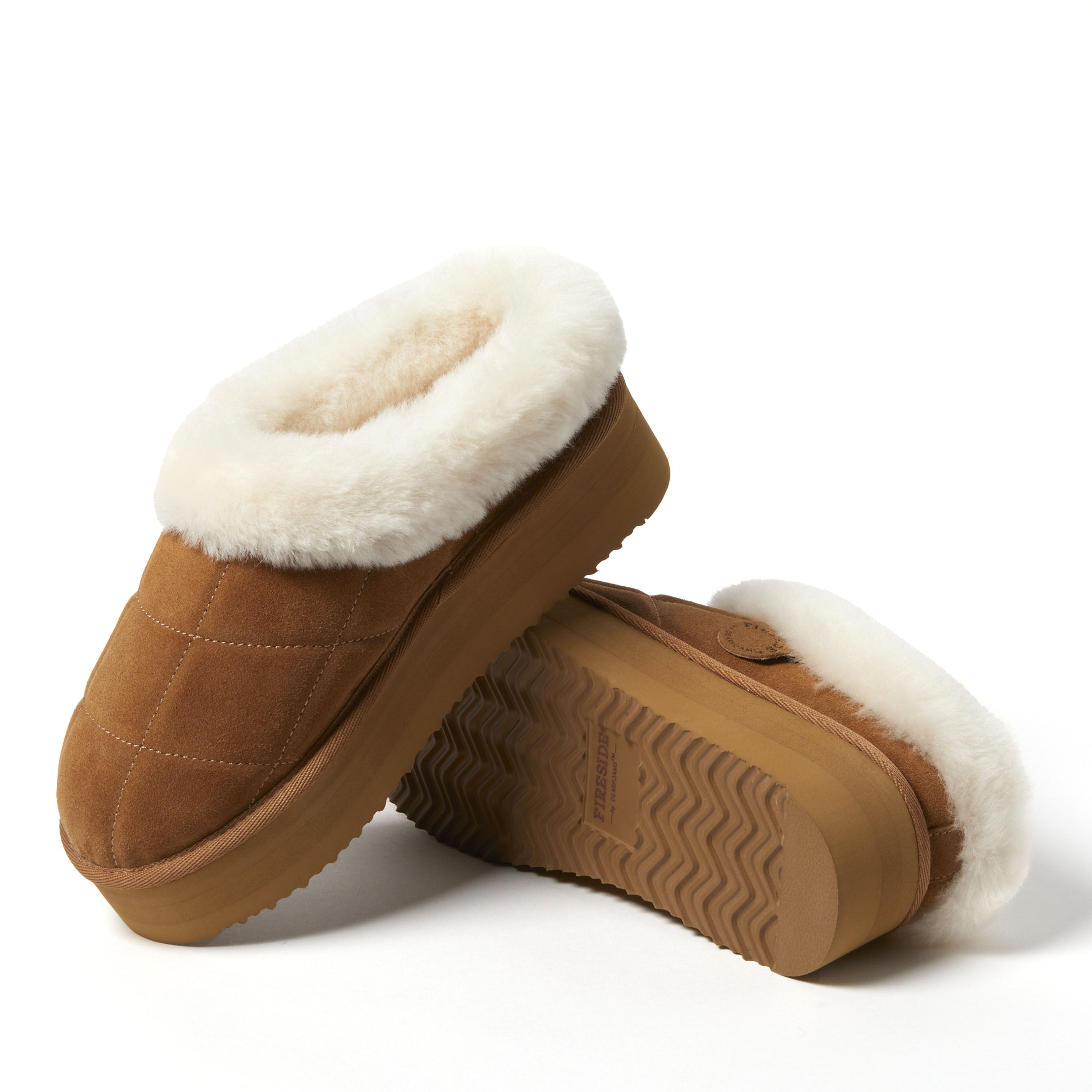 Women's Fireside by Dearfoams Bendigo Genuine Shearling Quilted Platform Clog