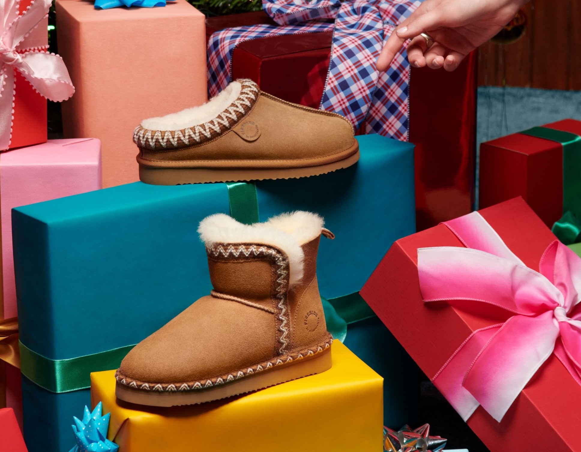 Unwrap Cozy: Why Dearfoams is the Perfect Gift Brand This Holiday Season
